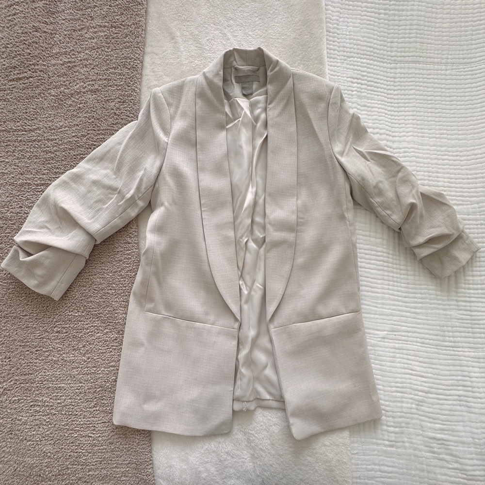 H&M Gathered Sleeve Blazer